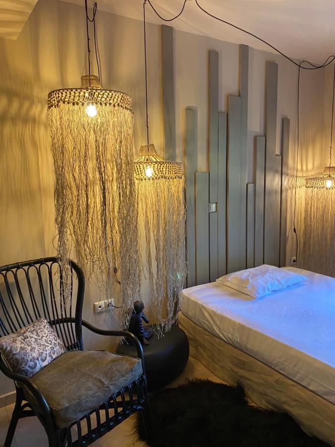 Luxurious Maisonette In The Countryside With A Pool 卡拉维塔 外观 照片
