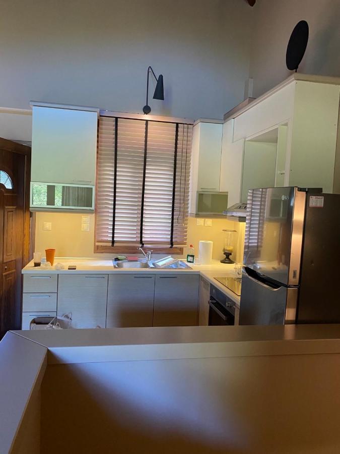 Luxurious Maisonette In The Countryside With A Pool 卡拉维塔 外观 照片